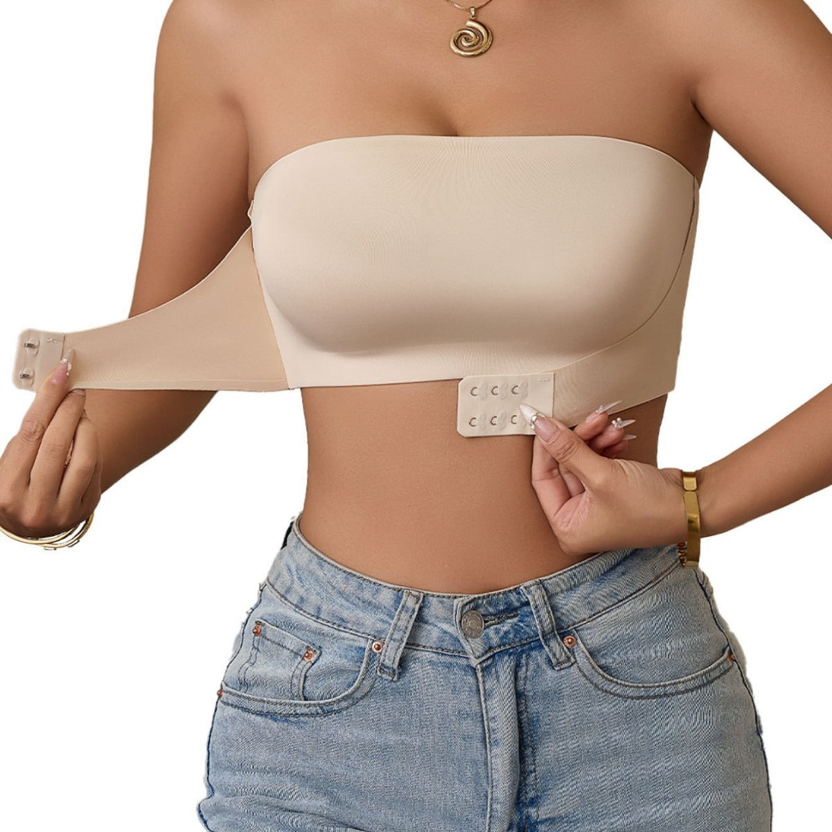 A Strapless Bra That Actually Stays Up AND Pushes Up? I Finally Found It 😤🙌